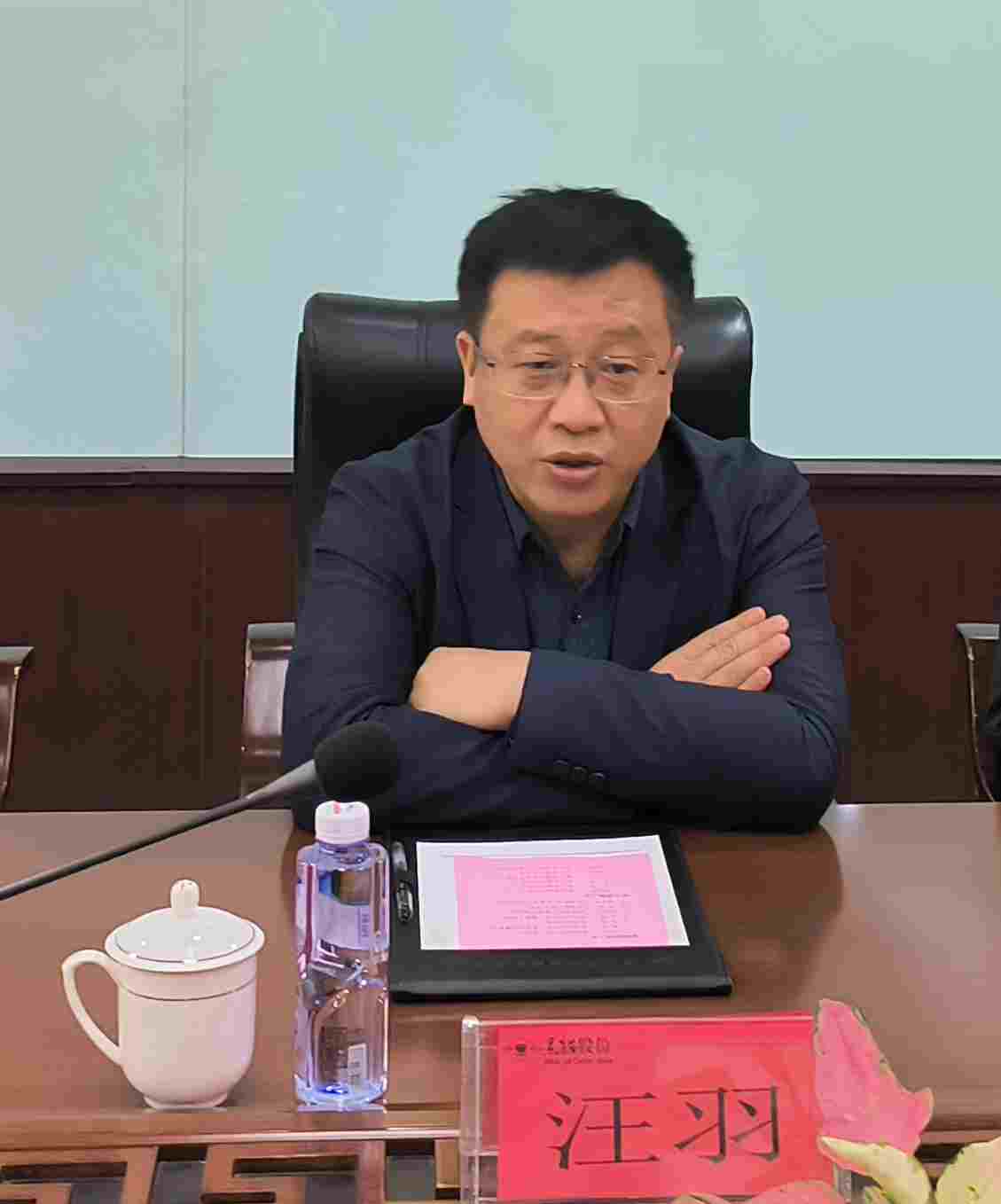 汪羽一行到吐鲁番ledger钱包官网调研领导工作 (2)_副本.jpg